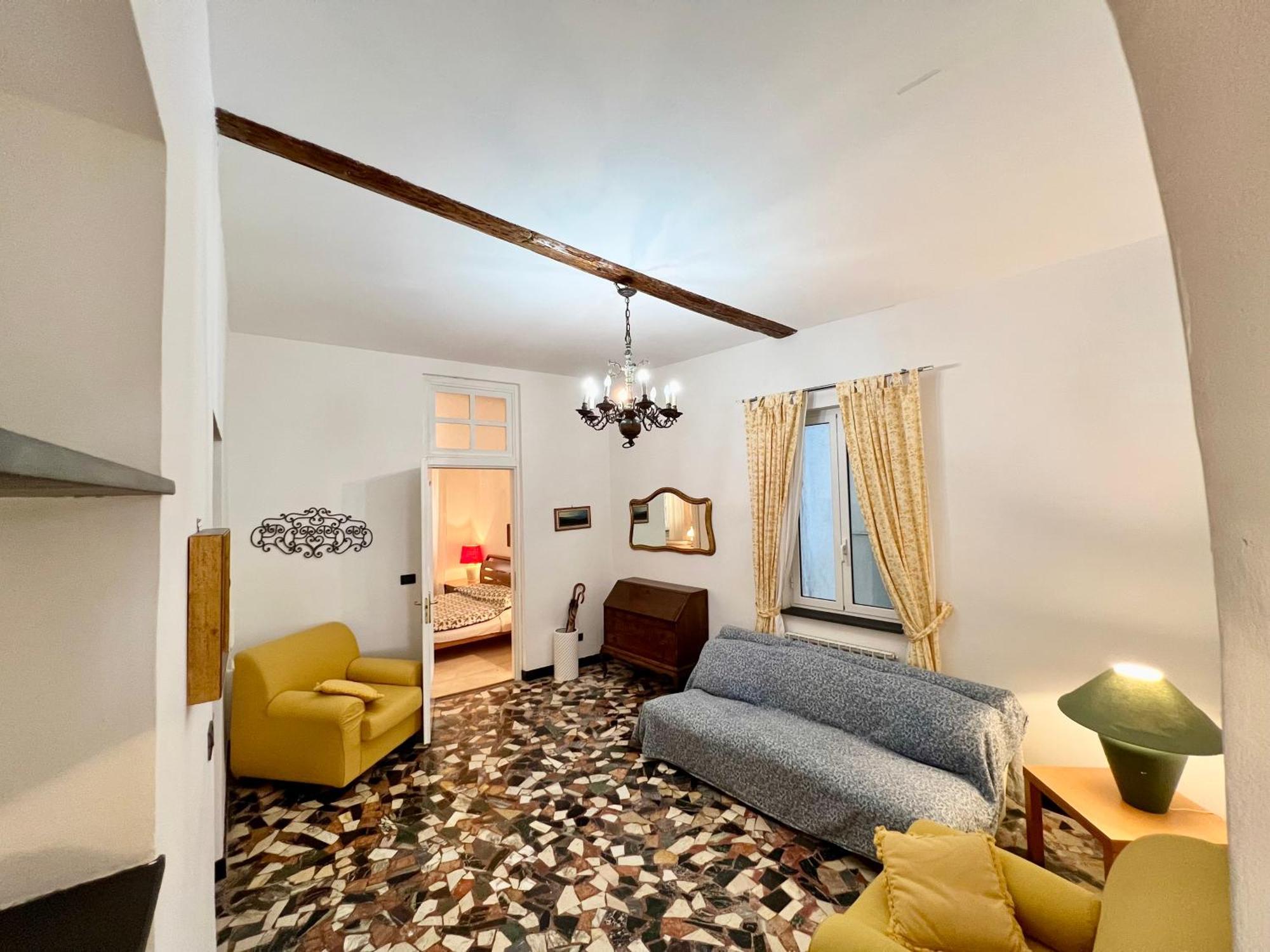 Lovingenoa Prione Apartment Exterior photo
